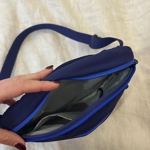 Arc'teryx Purple Mantis 2 Waist Pack - Picture 5 of 5